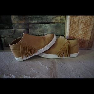 Minnetonka sneakers